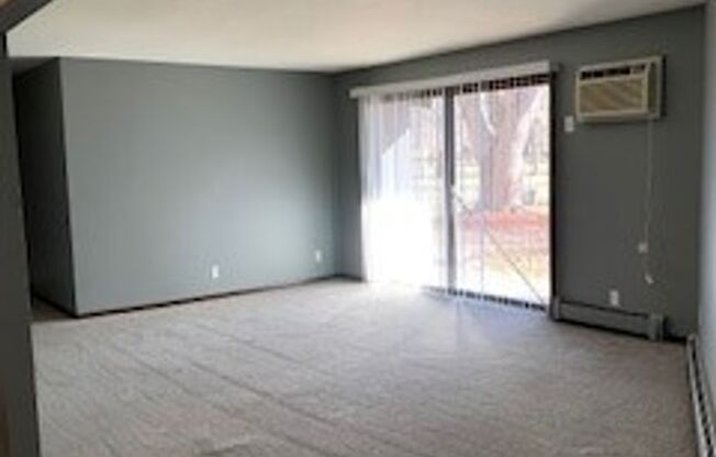 2 beds, 1 bath, 1,155 sqft, $1,530, Unit 171