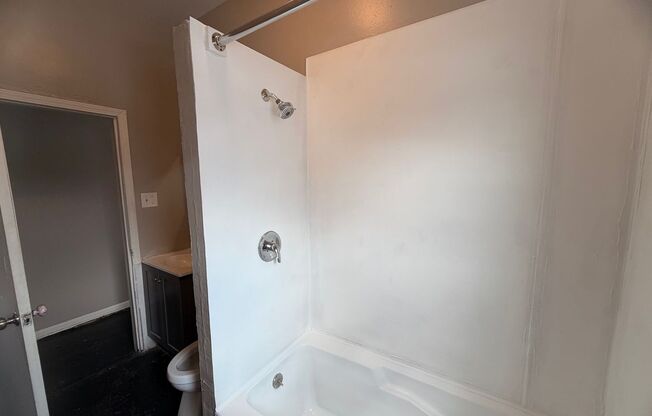 2500 W Fond Du Lac Ave