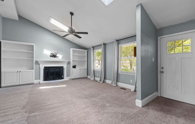 Gorgeous 3 Bedroom Ranch in North Raleigh, updated, pet friendly, fenced-in yard!