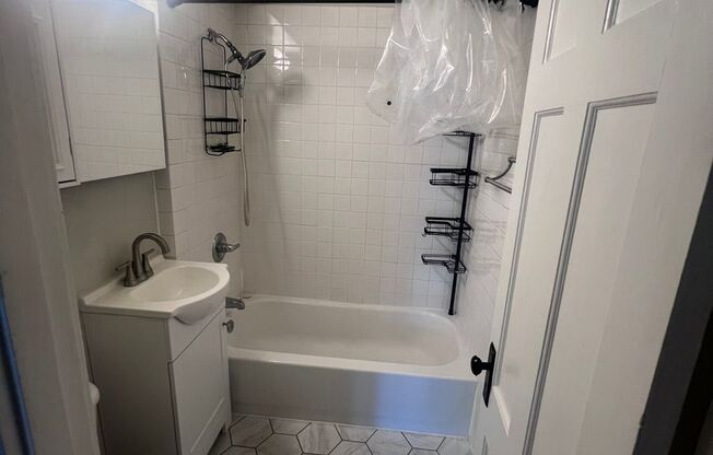 Cute 2BR 1 BA home in Bremerton near PSNS