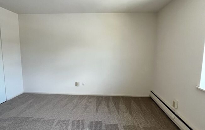 1 bed, 1 bath, 700 sqft, $1,200, Unit 532