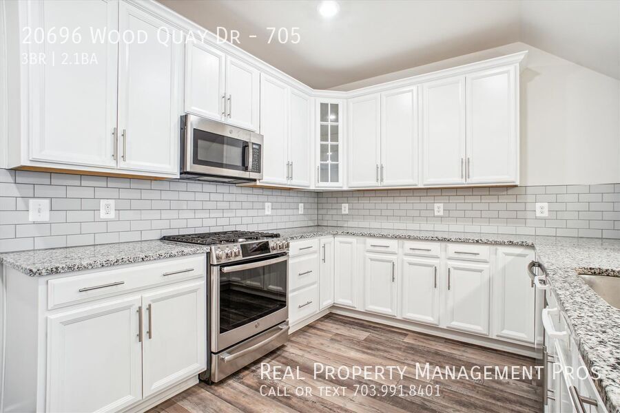 20696 WOOD QUAY DR