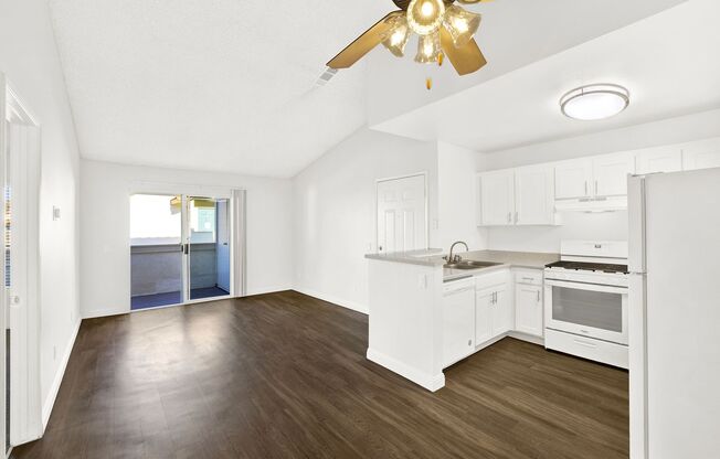 1 bed, 1 bath, 600 sqft, $1,895, Unit J277