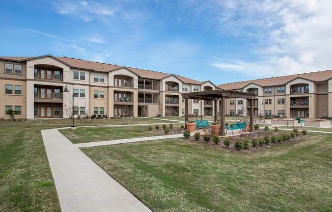 Green Space Walking Trail at Mariposa at Harris Road Arlington 55+ Apartments, Arlington, TX 76001