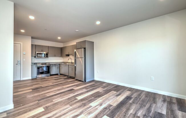 1 bed, 1 bath, 740 sqft, $2,100, Unit Apt 1103
