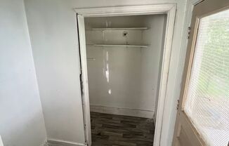 2 beds, 1 bath, $750