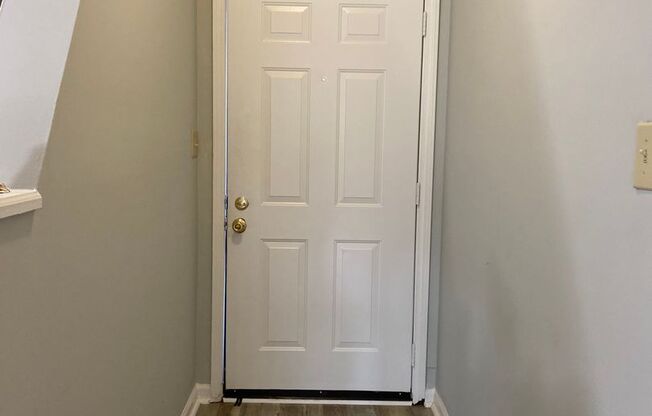 2 beds, 2 baths, $1,295, Unit Unit A