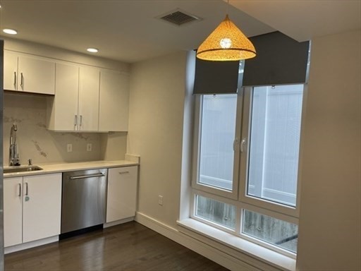 262 Monsignor Obrien Hwy