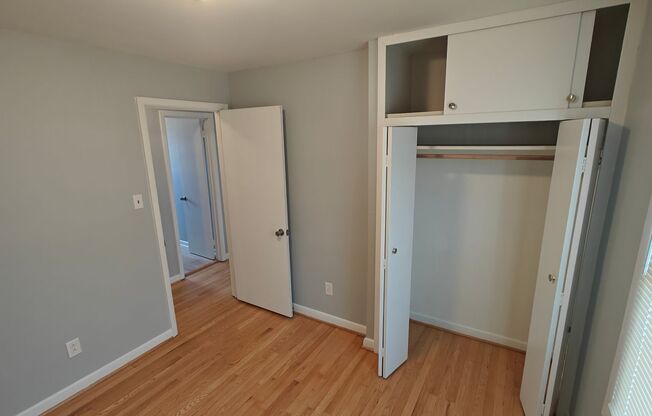 3 beds, 1 bath, $2,000