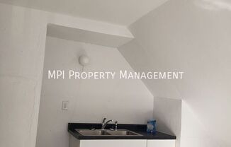 3306 N 24 PL