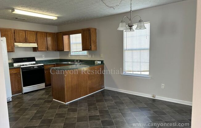 Beautiful 3b Room!Move in ready!