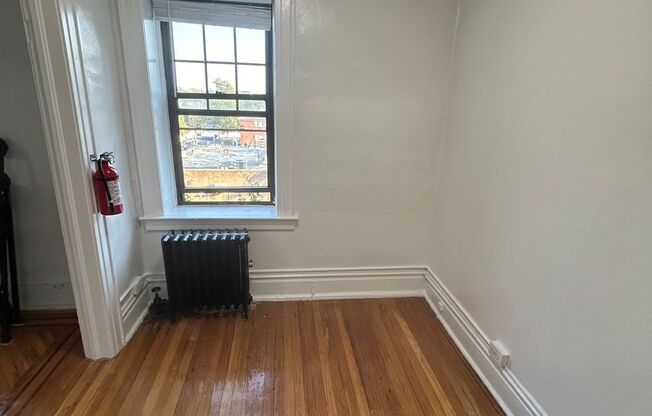 Studio, 1 bath, 435 sqft, $1,752, Unit C04