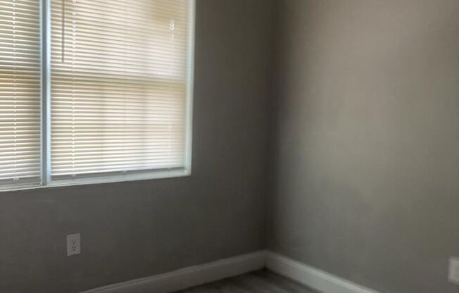 Melrose Place at N 15th