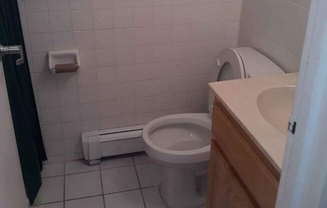 Studio, 1 bath, $2,200