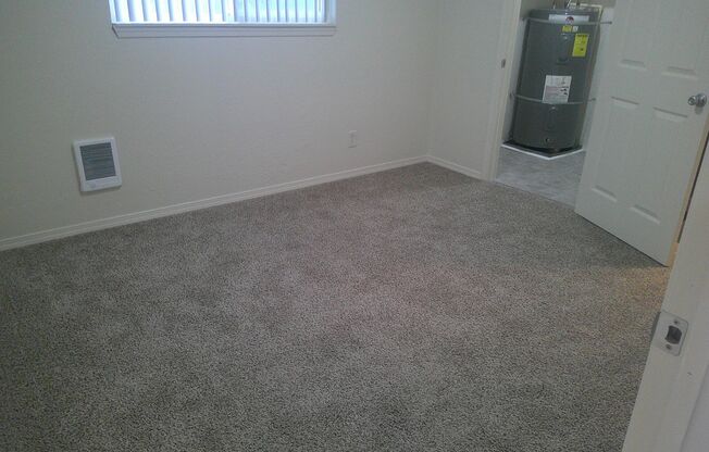 1 bed, 1 bath, 500 sqft, $1,025, Unit 31