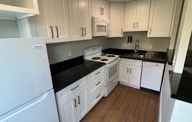 Mercer Vista Apartments