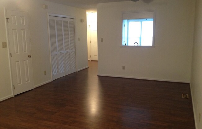 2061 Trexler Ct ~ Falcon Ridge Townhomes ~ 2 Bedroom / 2.5 Bathrooms ~ Hardwood Floors downstairs