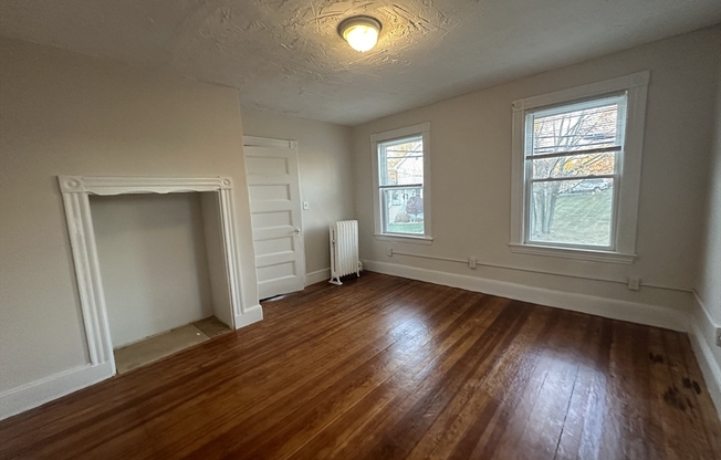 1 bed, 1 bath, 600 sqft, $1,900, Unit 4