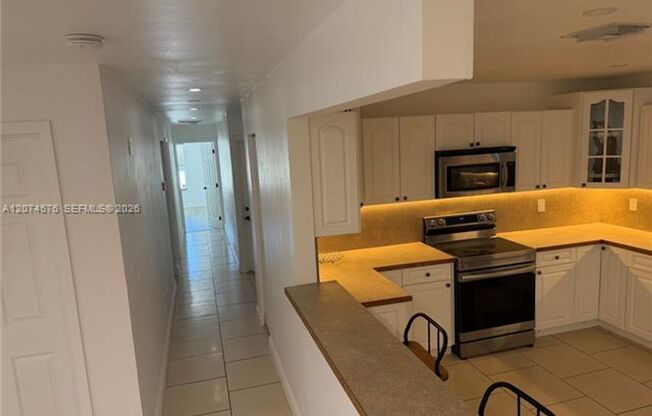 5201 SW 22nd St # 5201, West Park, FL 33023