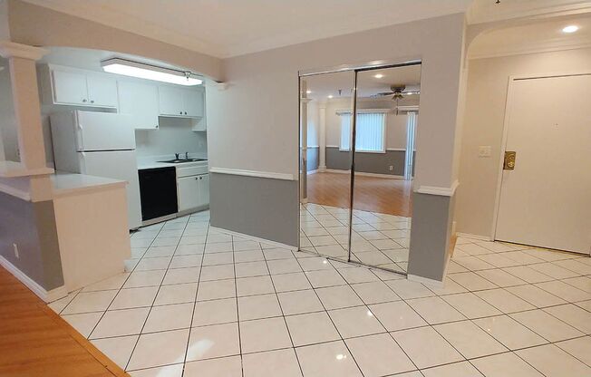 2 beds, 2 baths, 940 sqft, $2,950, Unit 515