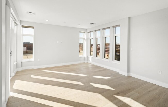 3 beds, 2 baths, 1,440 sqft, $6,300, Unit 606