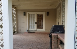 2545 Louisiana Street