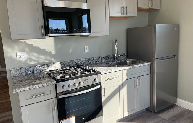 1 bed, 1 bath, 787 sqft, $2,500, Unit 306