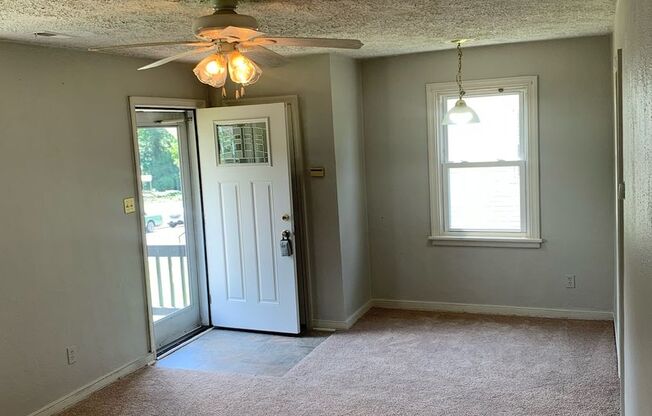 Beautiful 3 Bedroom home off of the Virginia Capitol Trail Available April 15th!