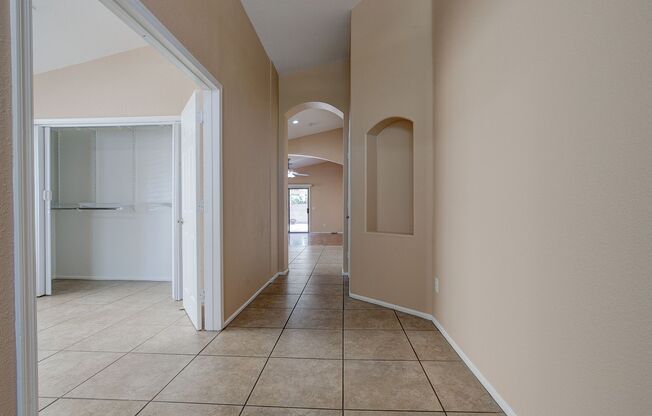 Wonderful 4 bedroom in the North Valley Norterra Area available August 1!!!  All appliances!!!  Huge storage out back!!!
