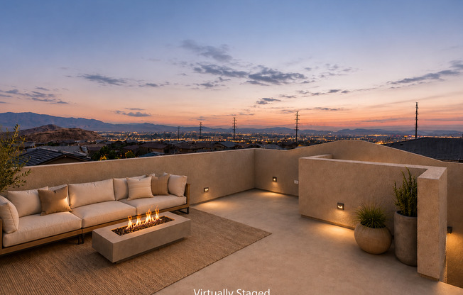 Rooftop Deck with Stunning Strip & Mountain Views