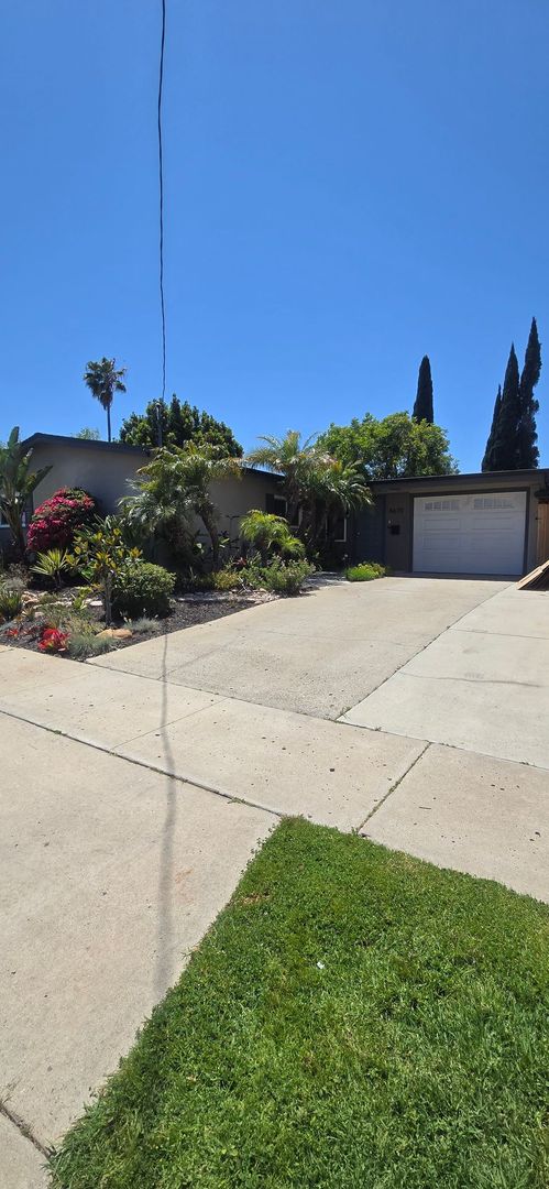 Charming 2 Bedroom, 1 Bath Clairemont Home with Modern Upgrades and Outdoor Oasis