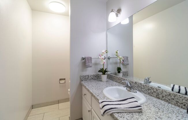 1 bed, 1.5 baths, 1,050 sqft, $1,800, Unit 201