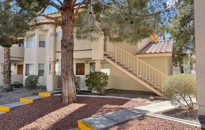 1st floor condo - Near parks & Summerlin pkwy