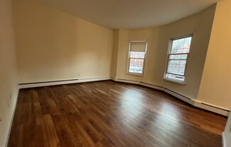 54 S HUNTINGTON AVE
