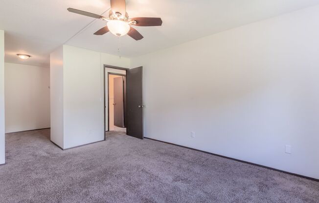 2 beds, 1 bath, 943 sqft, $1,350, Unit 11089118