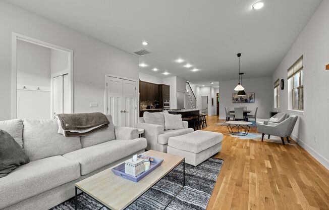 Contemporary Urban Living in University Park