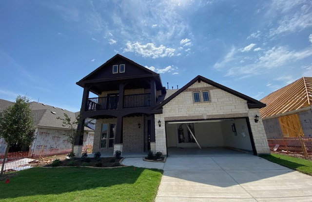 307 BLUEWOOD DR
