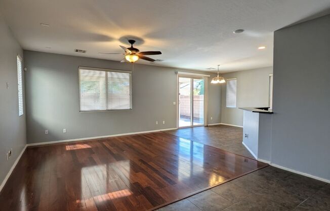 HENDERSON HOME IN GATED COMMUNITY