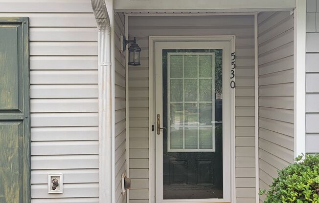 Newer Ranch Style Home w/Fireplace, Trey Ceilings and Black Appliances - Total Electric
