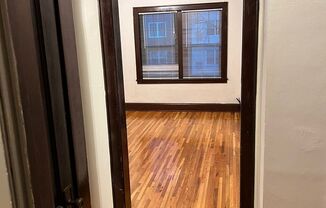 1 bed, 1 bath, 570 sqft, $979, Unit 203