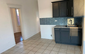 2 beds, 1 bath, 780 sqft, $1,195