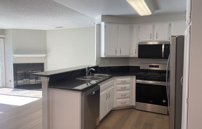 1 bed, 1 bath, 694 sqft, $2,410, Unit 506
