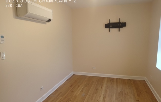 6623 S CHAMPLAIN