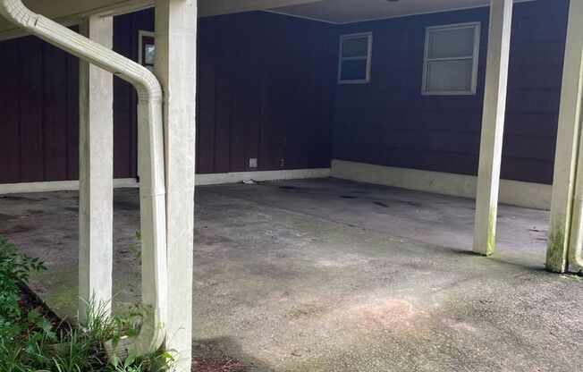 3 beds, 1 bath, $1,195