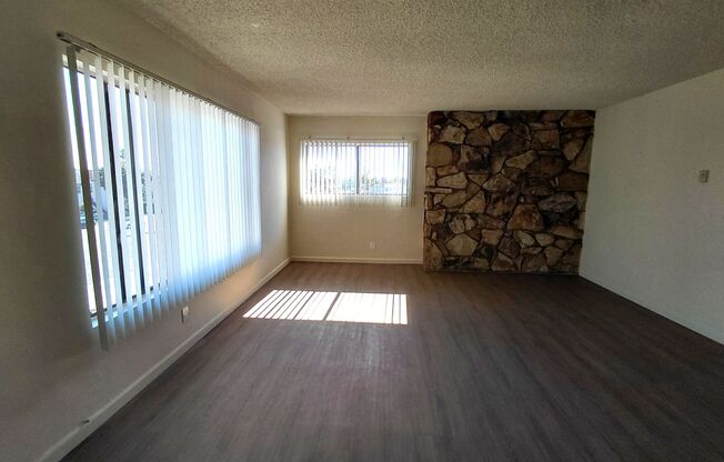 Memorial Apartments- Super Clean 2 Bedroom 1 Bath Apartment in Memorial Heights