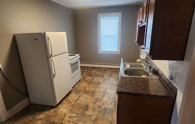 2 beds, 1 bath, $750, Unit Unit 515