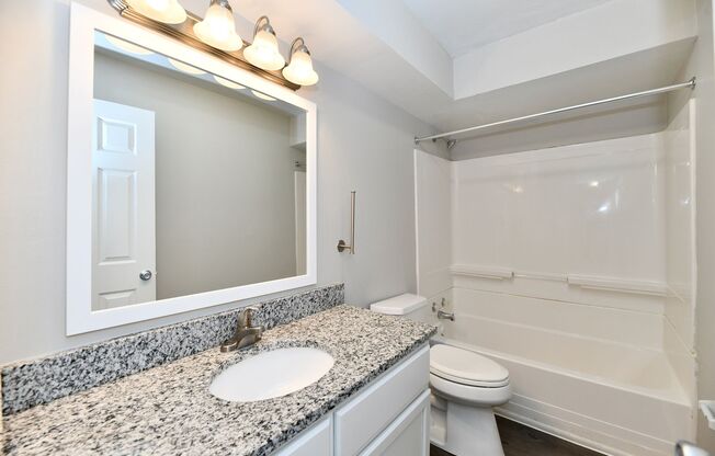 3 beds, 1.5 baths, 1,280 sqft, $2,199, Unit T-203