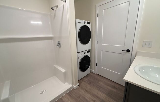 Studio, 1 bath, 398 sqft, $1,325, Unit 407