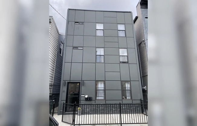 41 BEACON AVE