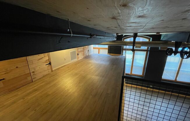 Studio, 1 bath, 935 sqft, $1,550, Unit 102